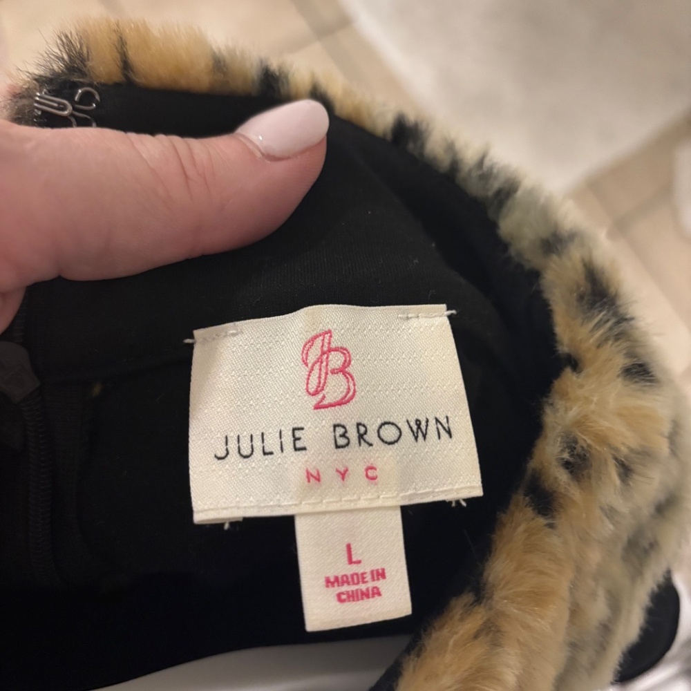 EUC Julie Brown NYC Emme Dress with Leopard Faux Fur 3/4 sleeves, size L Large - Picture 2 of 2